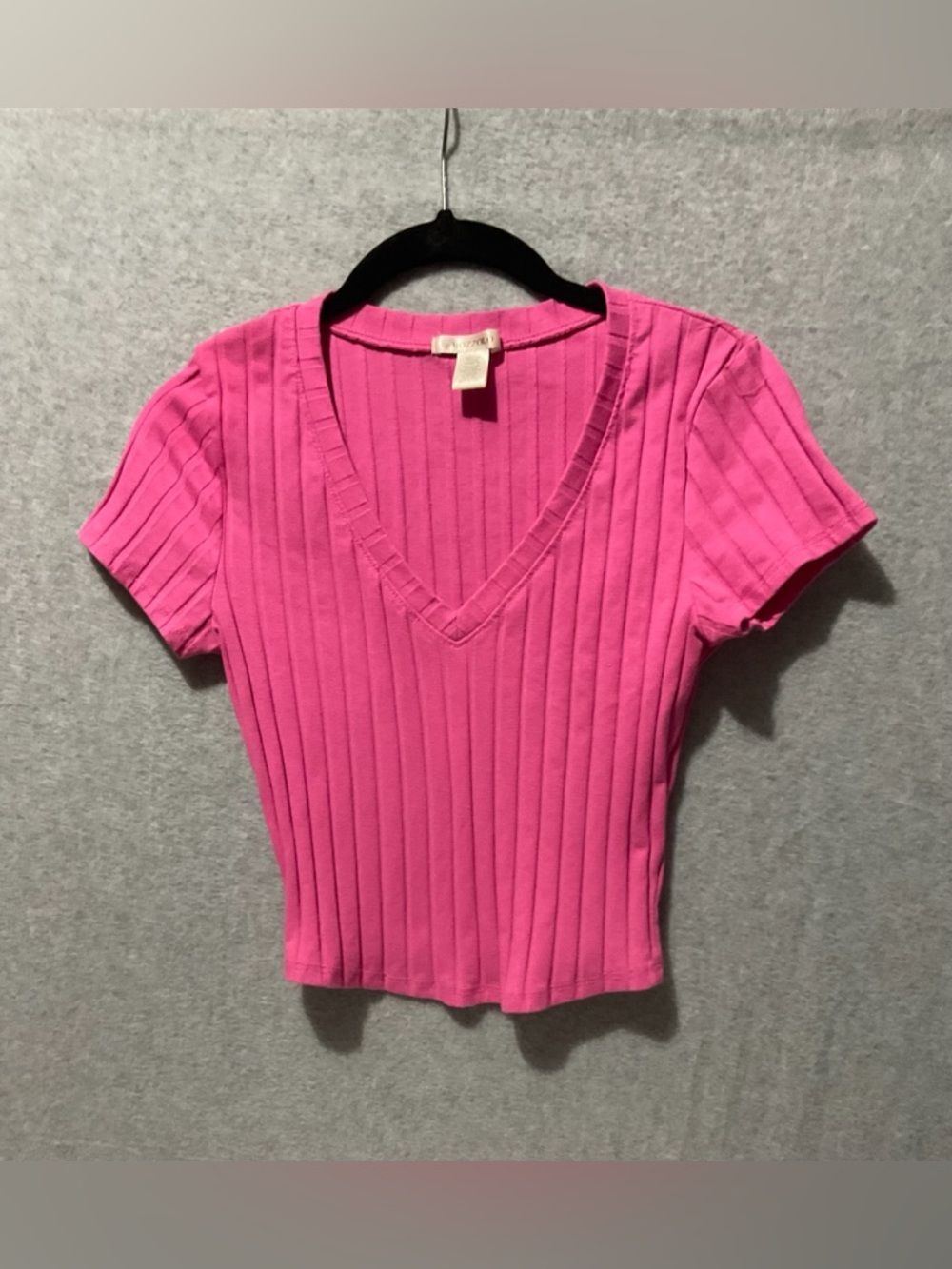 Bozzolo Youth Girls Medium Pink Ribbed V-Neck Short Sleeve Baby Tee Y2K Top